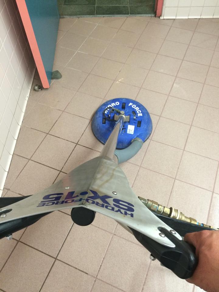 Professional Tile and Grout Cleaning in Camarillo, CA for Spotless Floors